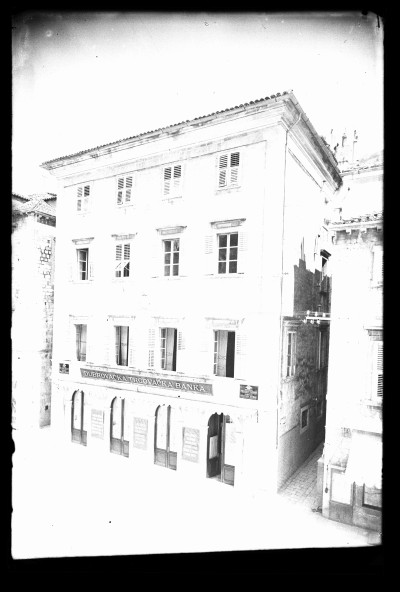 06 DBK, TRGOVAČKA BANKA I SALON WEISS_b.jpg